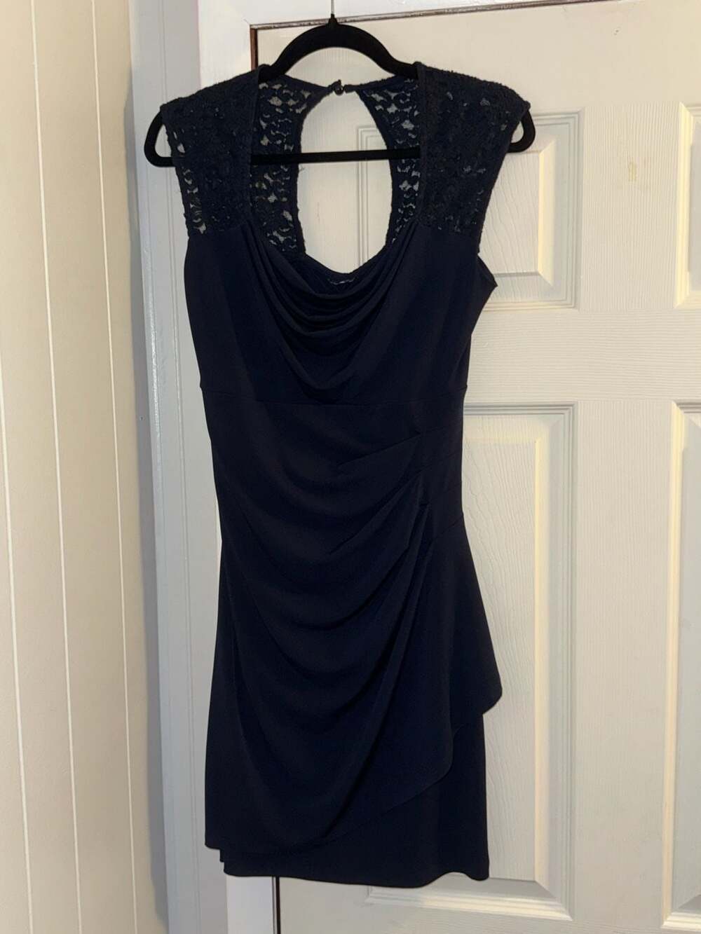 Women’s Navy Blue Lace Cocktail Dress Ruched Sheath Open Back Size 10